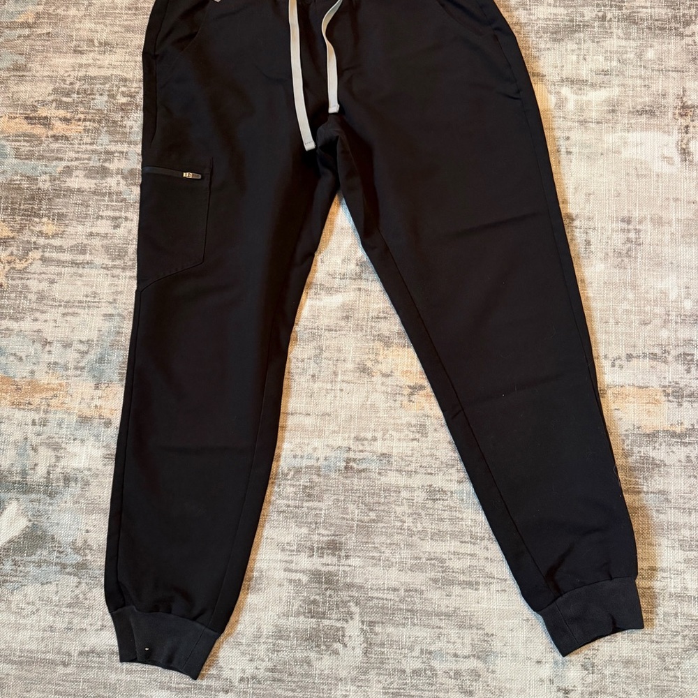FIGS Zamora Jogger Scrub Pants Womens Size M Black - Picture 2 of 6